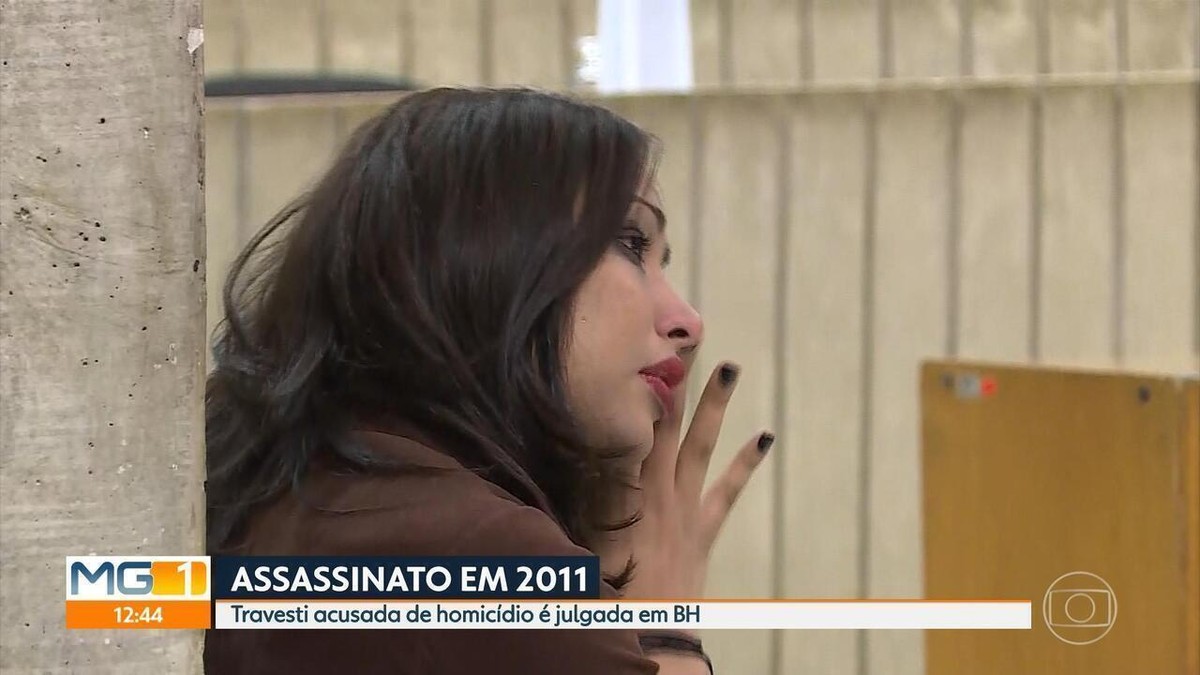 Travesti é julgada por matar rival asfixiada com alça da bolsa e marteladas em BH